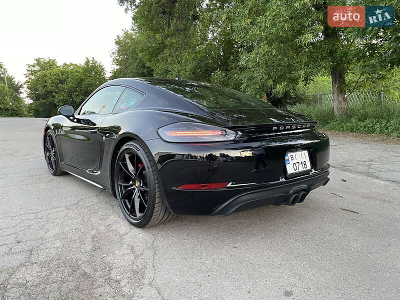 Купе Porsche Cayman 2017 в Полтаві