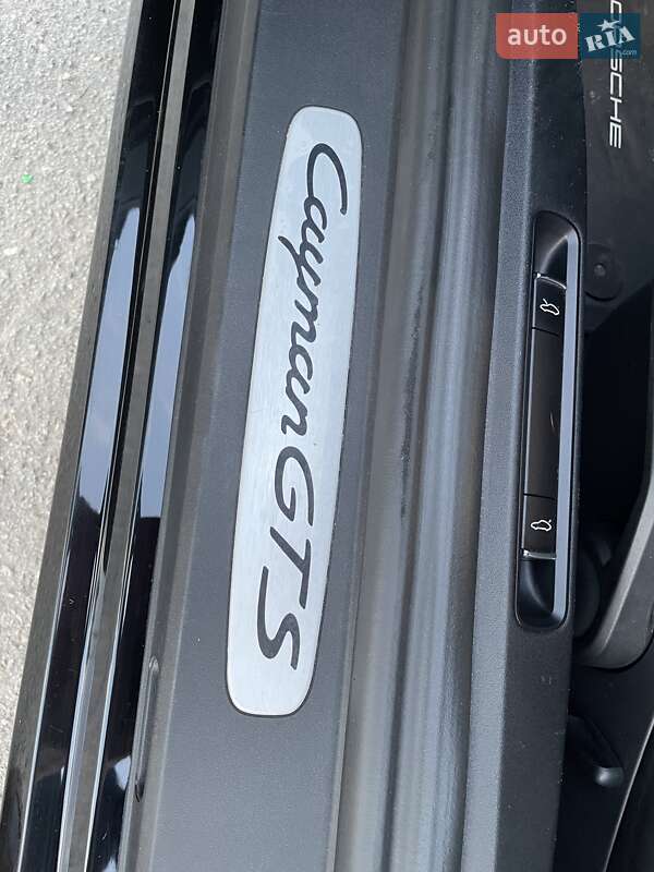Купе Porsche Cayman 2017 в Полтаві