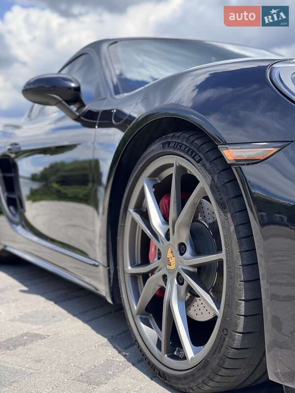 Купе Porsche Cayman 2017 в Днепре