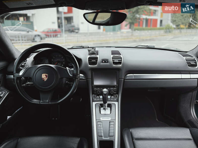 Купе Porsche Cayman 2015 в Киеве