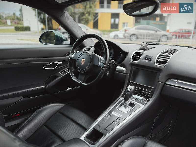 Купе Porsche Cayman 2015 в Киеве