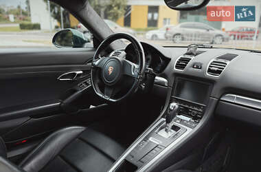 Купе Porsche Cayman 2015 в 