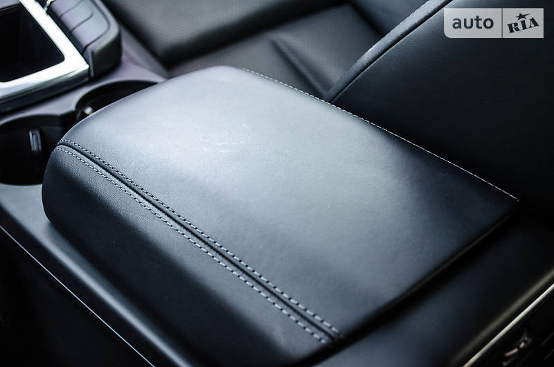 Позашляховик / Кросовер Porsche Macan 2016 в Києві