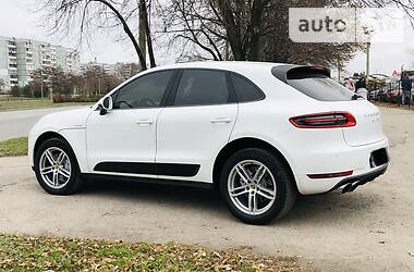 Позашляховик / Кросовер Porsche Macan 2015 в 