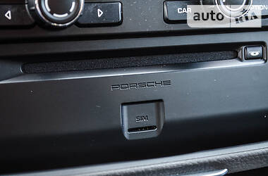 Позашляховик / Кросовер Porsche Macan 2015 в 