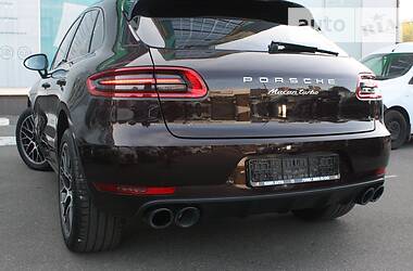 Позашляховик / Кросовер Porsche Macan 2015 в 