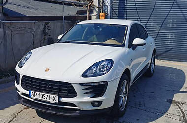 Позашляховик / Кросовер Porsche Macan 2015 в 