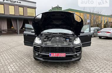 Внедорожник / Кроссовер Porsche Macan 2016 в Ровно