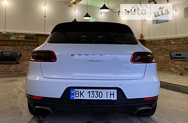 Внедорожник / Кроссовер Porsche Macan 2018 в Нетешине