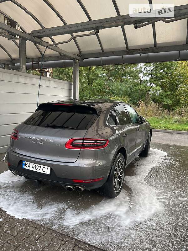 Внедорожник / Кроссовер Porsche Macan 2014 в Киеве
