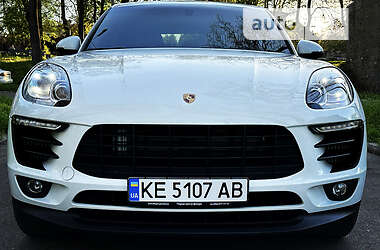 Внедорожник / Кроссовер Porsche Macan 2014 в 
