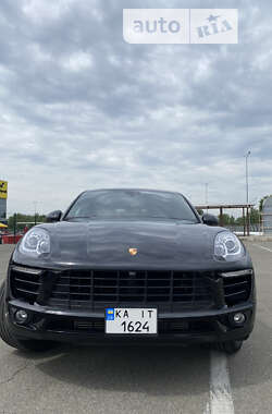 Внедорожник / Кроссовер Porsche Macan 2018 в 