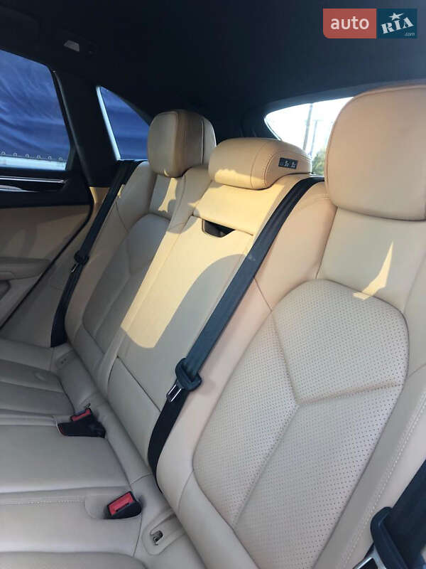 Внедорожник / Кроссовер Porsche Macan 2018 в Львове