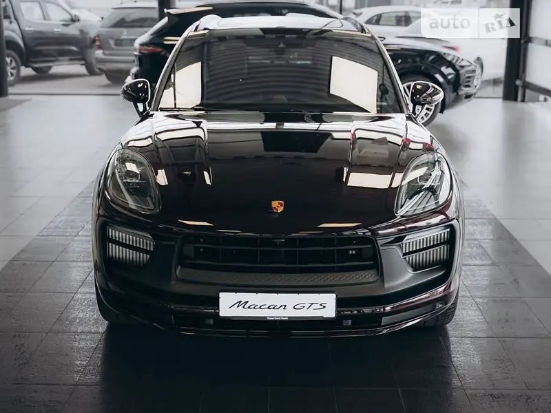 Позашляховик / Кросовер Porsche Macan 2023 в 
