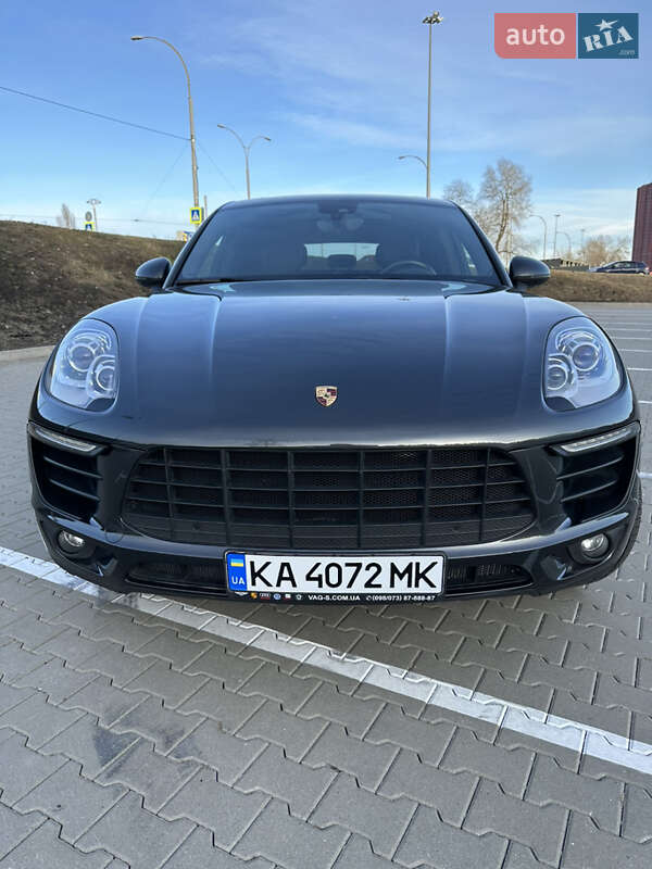 Внедорожник / Кроссовер Porsche Macan 2016 в Киеве