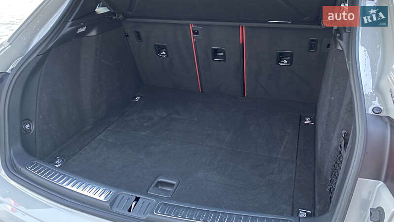 Внедорожник / Кроссовер Porsche Macan 2021 в Львове