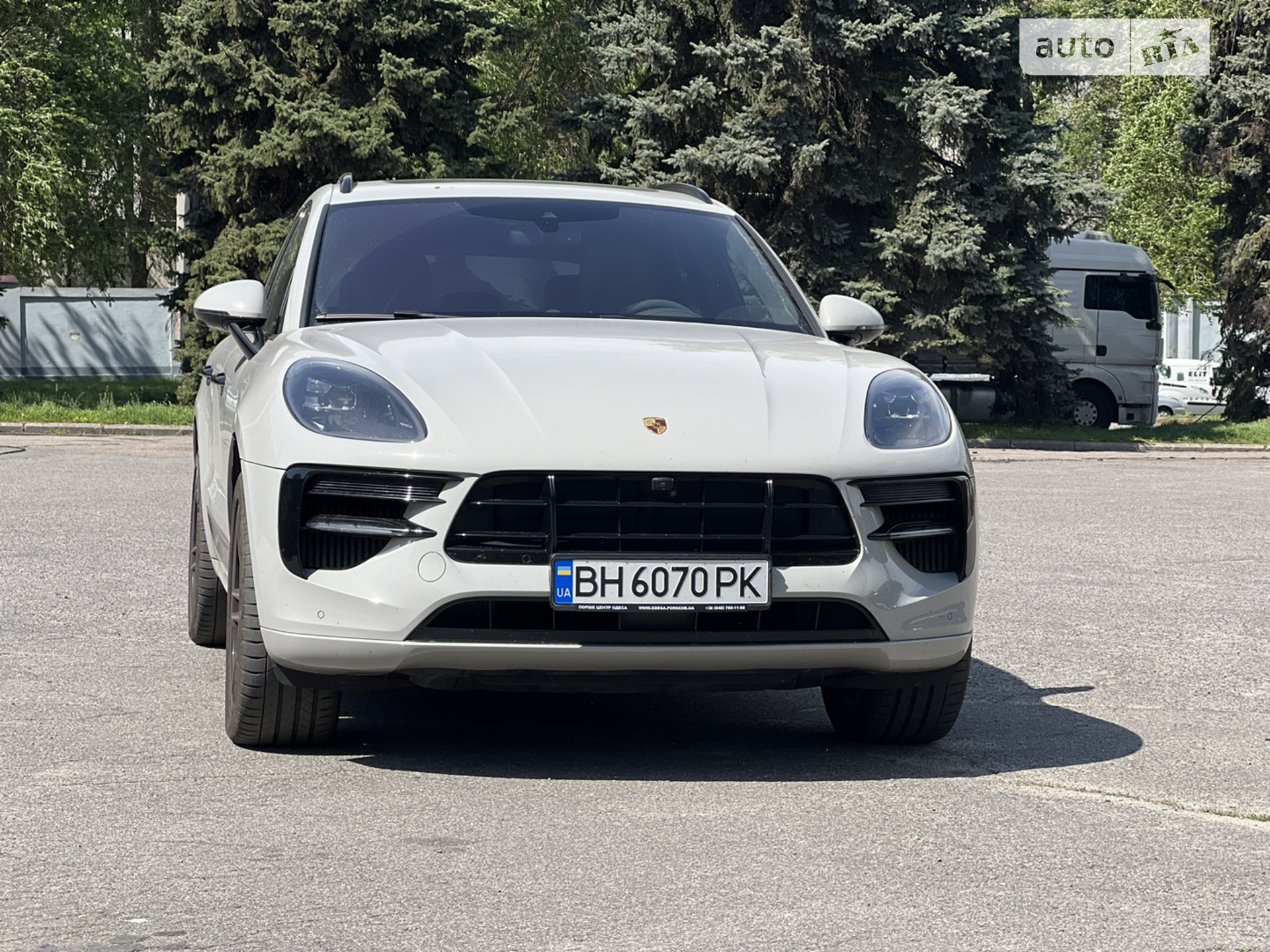 2019 Porsche Macan - мініатюра 2