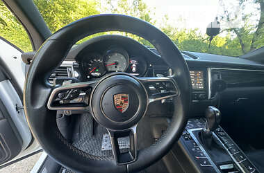 Позашляховик / Кросовер Porsche Macan 2014 в Дніпрі