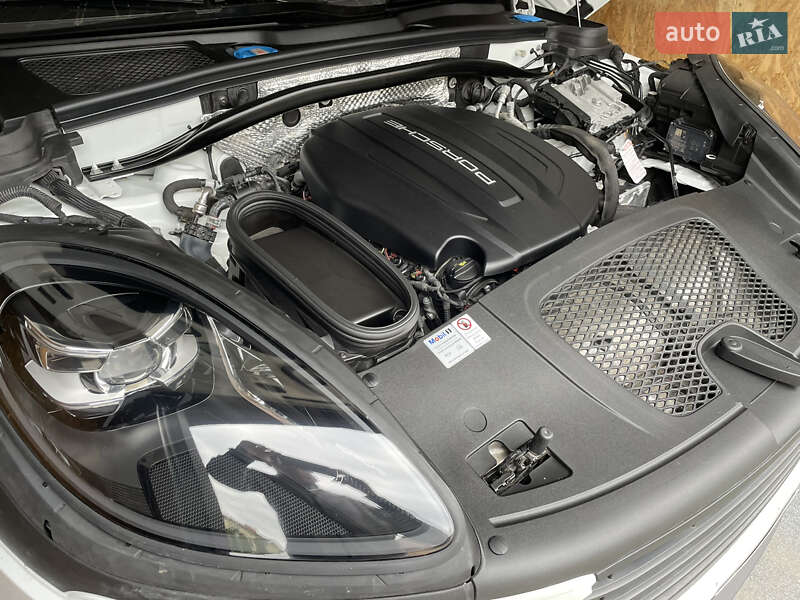 Внедорожник / Кроссовер Porsche Macan 2021 в Ивано-Франковске