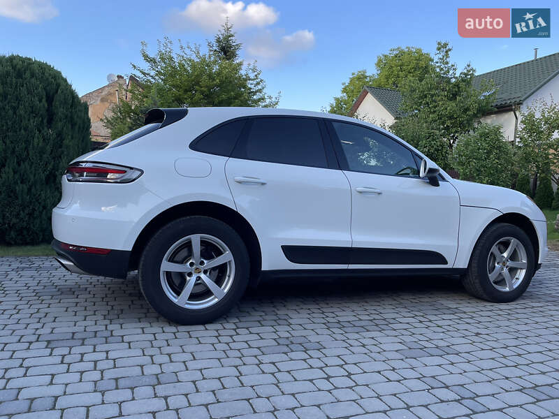 Внедорожник / Кроссовер Porsche Macan 2021 в Ивано-Франковске