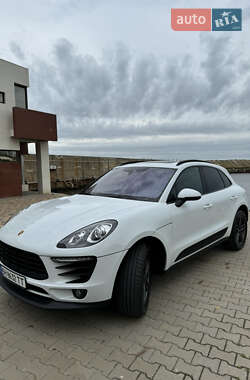 Внедорожник / Кроссовер Porsche Macan 2017 в 