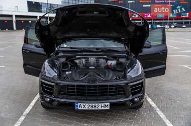 Внедорожник / Кроссовер Porsche Macan 2017 в 