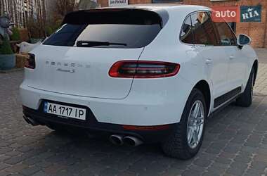 Внедорожник / Кроссовер Porsche Macan 2014 в 