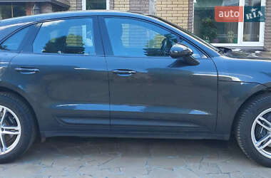 Внедорожник / Кроссовер Porsche Macan 2021 в 