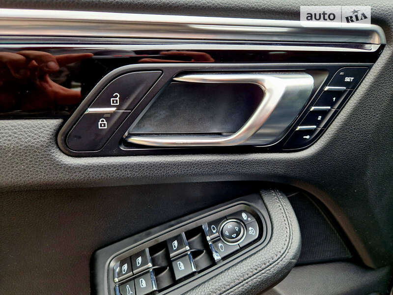 Позашляховик / Кросовер Porsche Macan 2019 в Софіївській Борщагівці