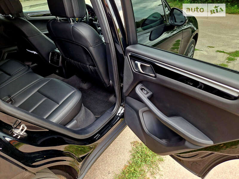 Позашляховик / Кросовер Porsche Macan 2019 в Софіївській Борщагівці