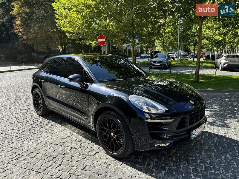 Внедорожник / Кроссовер Porsche Macan 2016 в Днепре
