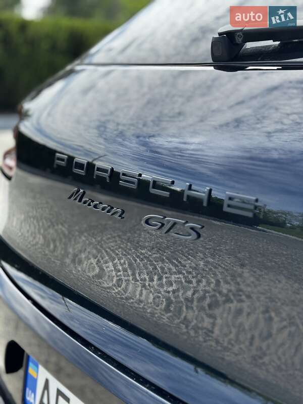 Внедорожник / Кроссовер Porsche Macan 2016 в Днепре