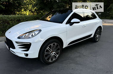 Внедорожник / Кроссовер Porsche Macan 2014 в 