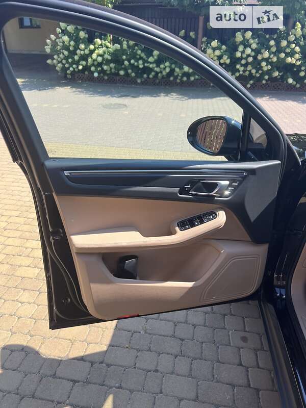 Внедорожник / Кроссовер Porsche Macan 2021 в Львове