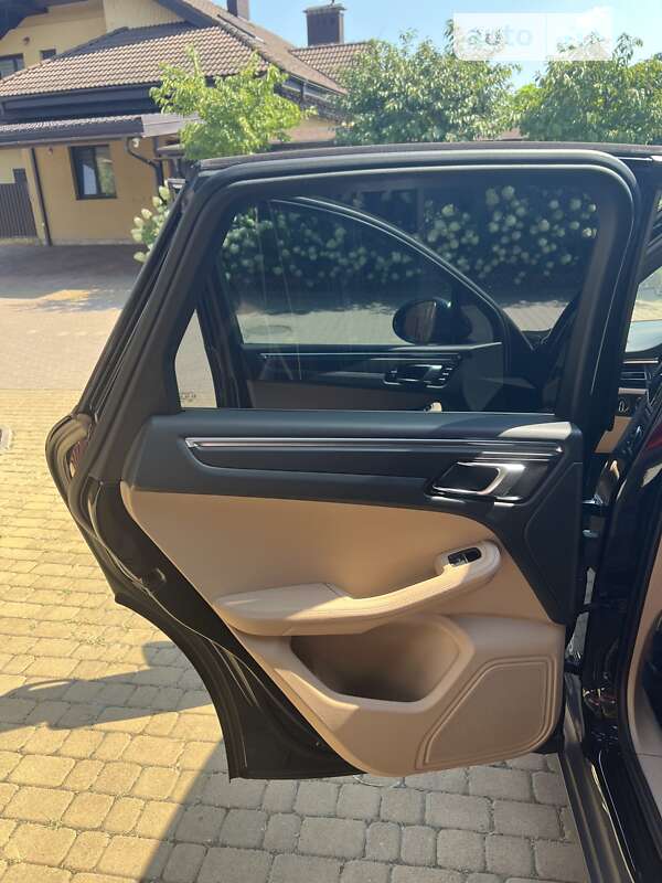 Внедорожник / Кроссовер Porsche Macan 2021 в Львове