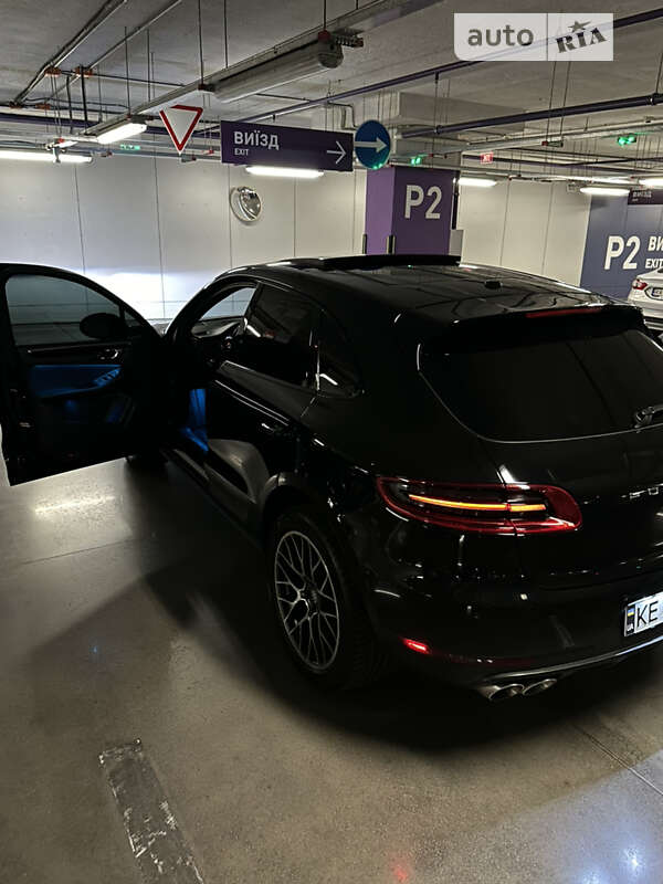 Внедорожник / Кроссовер Porsche Macan 2014 в Киеве