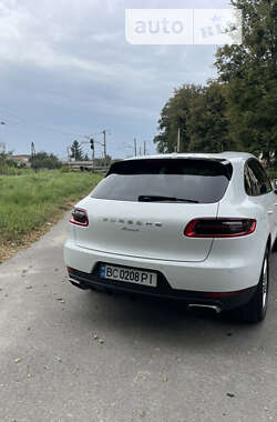 Позашляховик / Кросовер Porsche Macan 2016 в Львові