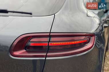 Внедорожник / Кроссовер Porsche Macan 2018 в 