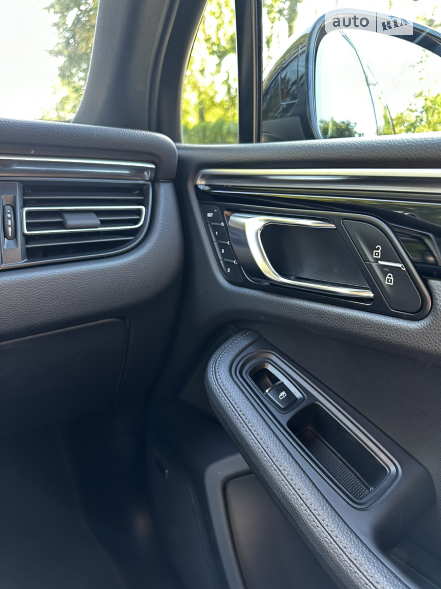 2021 Porsche Macan - мініатюра 27