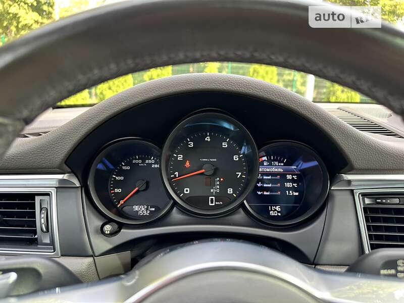 Внедорожник / Кроссовер Porsche Macan 2017 в Харькове