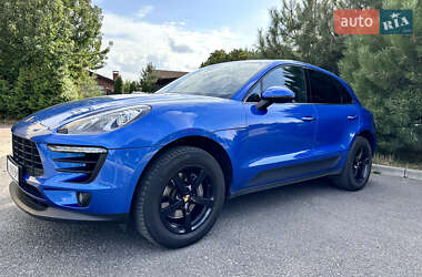 Внедорожник / Кроссовер Porsche Macan 2018 в 