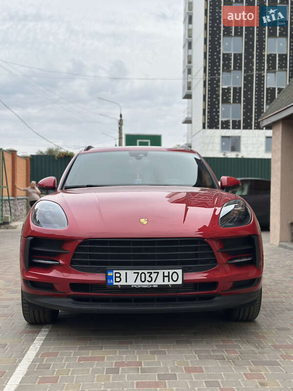 Внедорожник / Кроссовер Porsche Macan 2017 в Полтаве