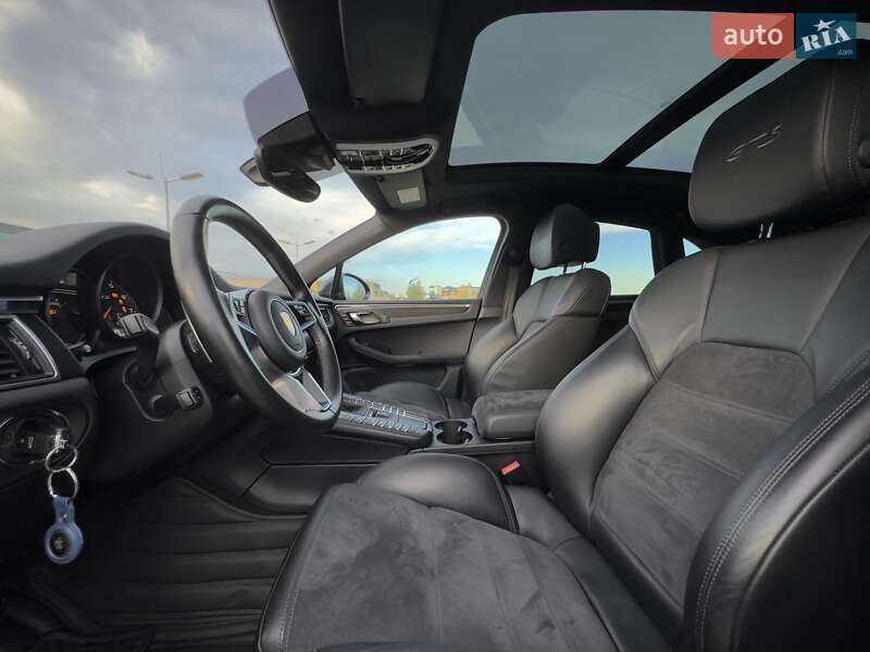 Внедорожник / Кроссовер Porsche Macan 2016 в Одессе