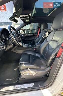 Внедорожник / Кроссовер Porsche Macan 2014 в 
