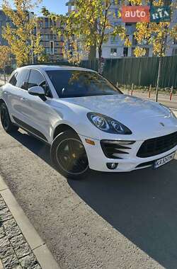 Внедорожник / Кроссовер Porsche Macan 2014 в 