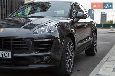 Внедорожник / Кроссовер Porsche Macan 2018 в 