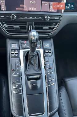 Внедорожник / Кроссовер Porsche Macan 2019 в 