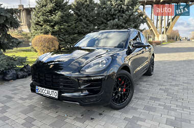 Позашляховик / Кросовер Porsche Macan 2018 в  фото 2 Позашляховик / Кросовер Porsche Macan 2018 в