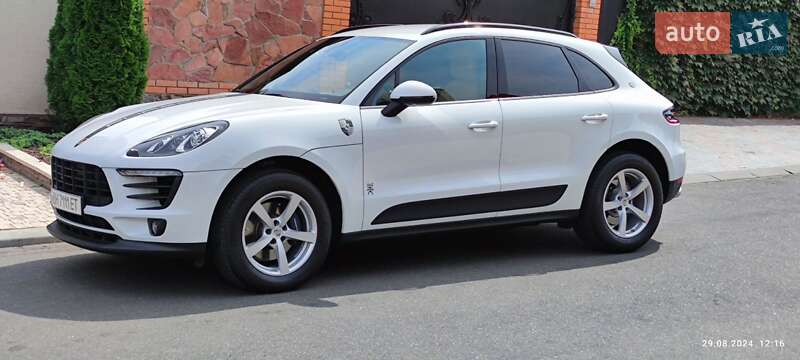 Внедорожник / Кроссовер Porsche Macan 2017 в Одессе