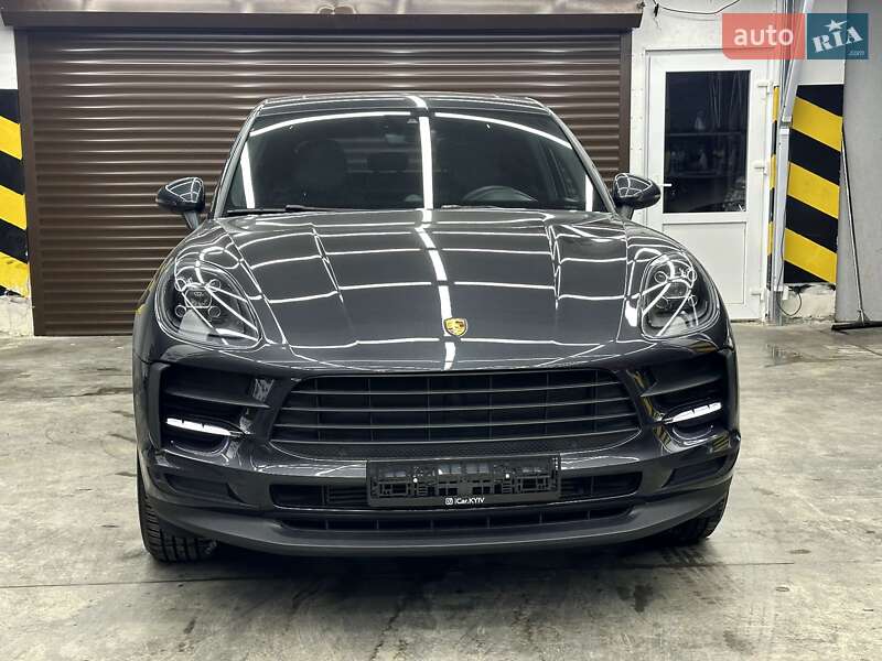 Внедорожник / Кроссовер Porsche Macan 2021 в Киеве
